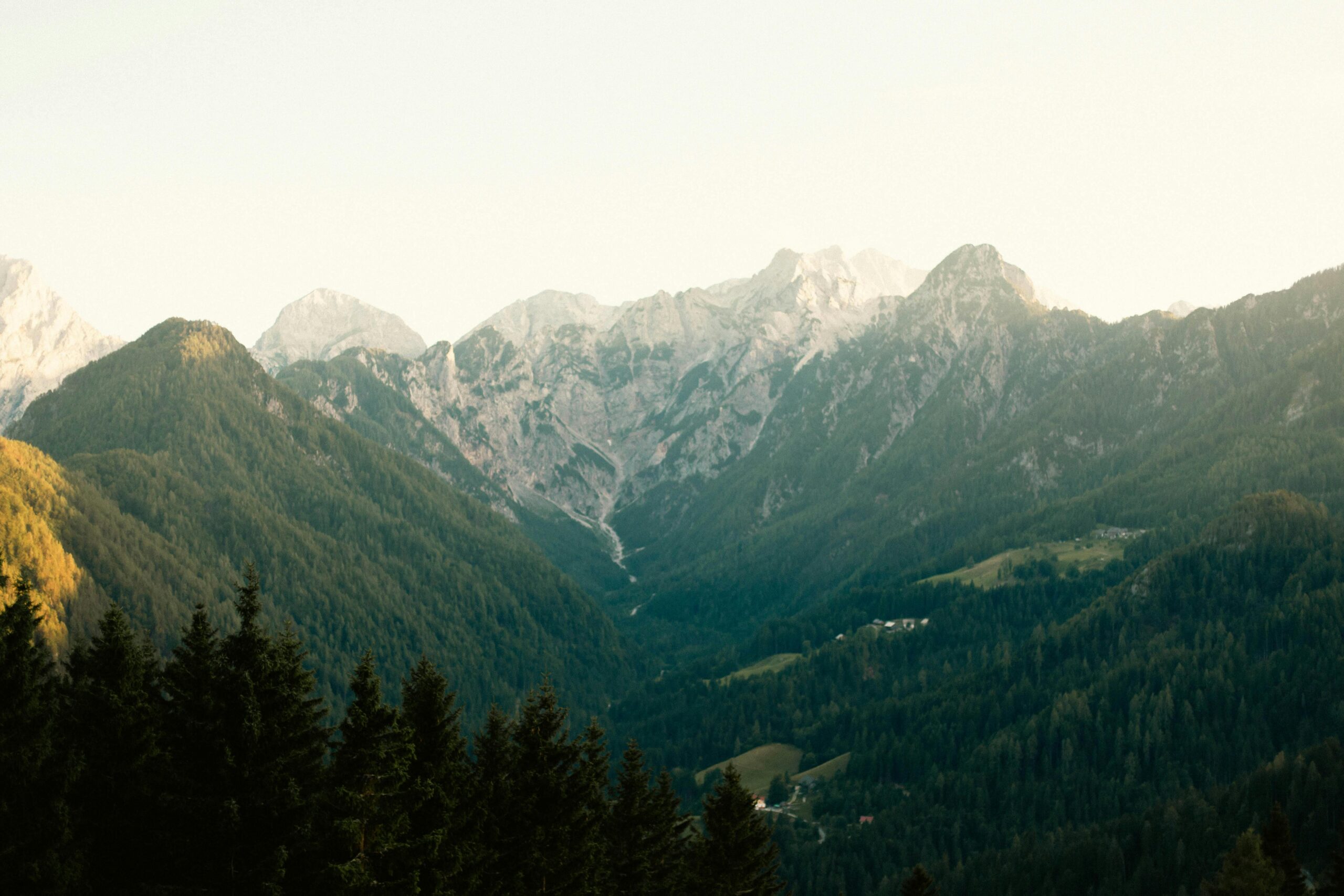 Mount Everest’in Adı: Bir Haritacının İstem Dışı Mirası